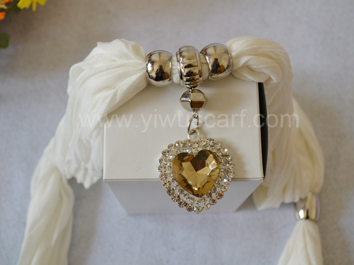 Usa fashion pendants scarf