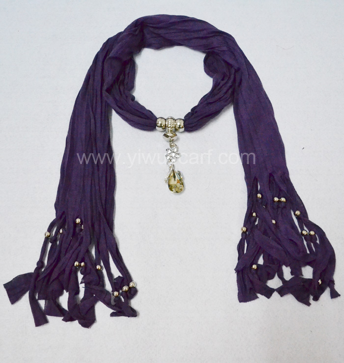 Usa Pendant scarves