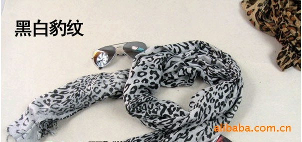 Cashmere scarves