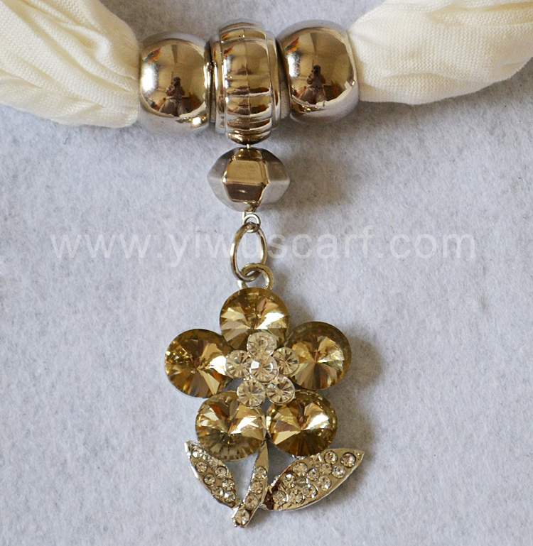 Finland Pendants Fashion Scarves