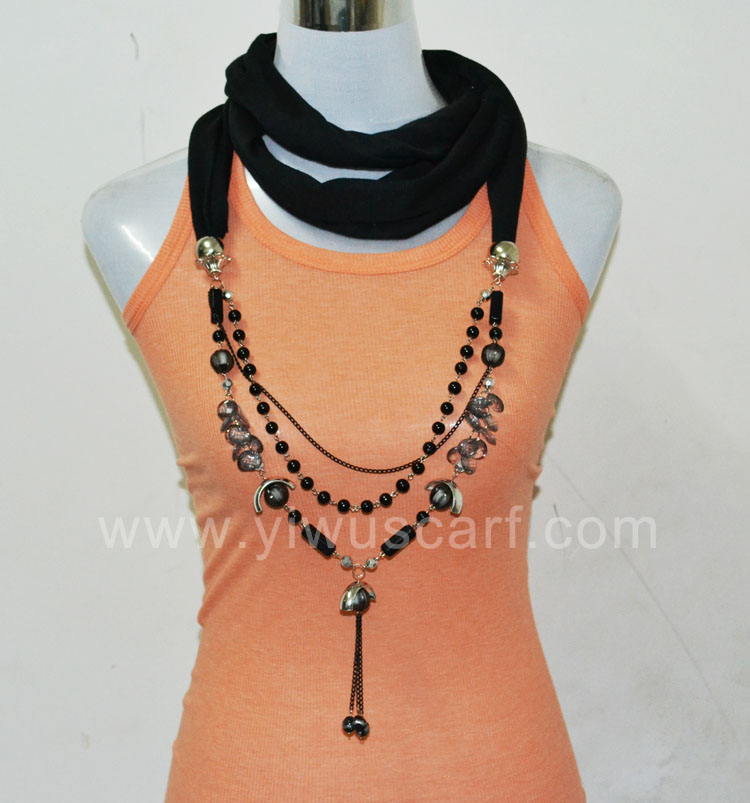 Pendant scarves