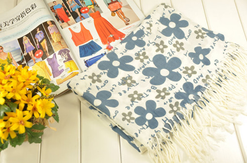 Canadian fashion scarves