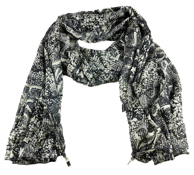Printed scarves in Turkey