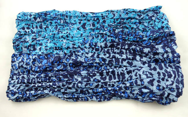 fold leopard scarf