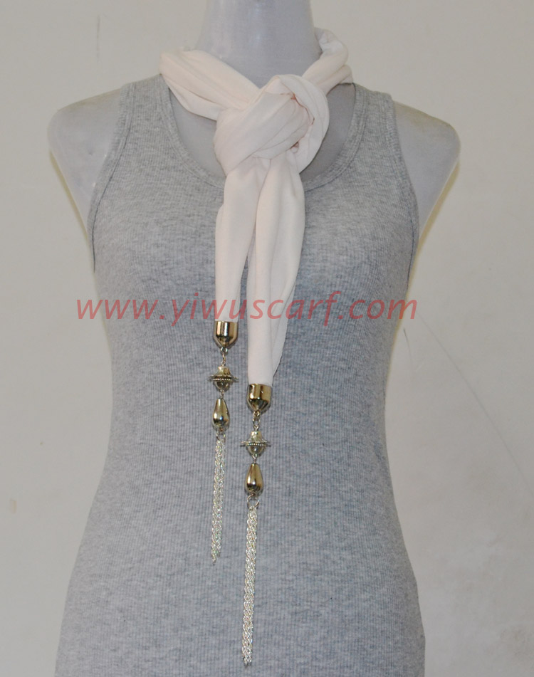 wholesale pendant scarves uk