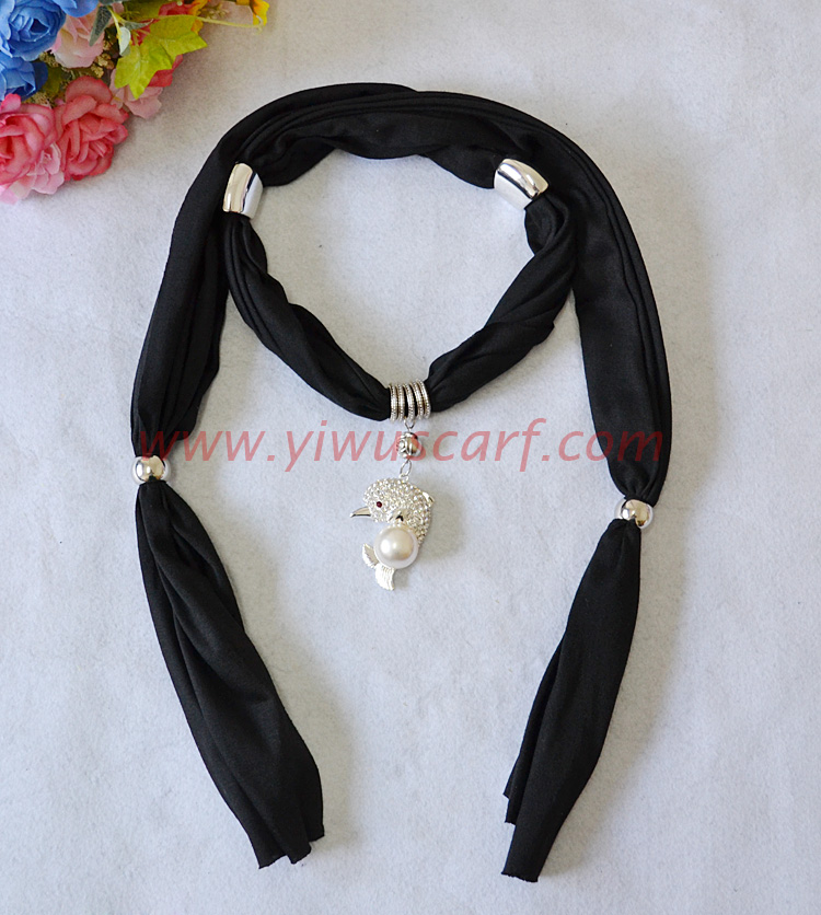 England Pendant scarves