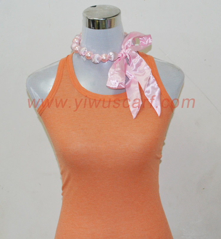 Decorative jewelry necklace