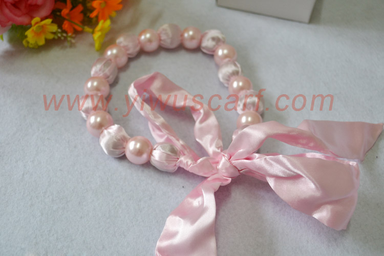 Decorative jewelry necklace