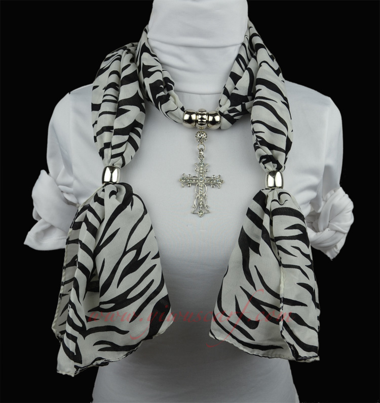 Animal jewelry pendant scarves