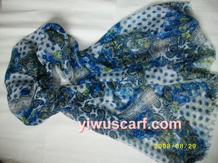 Barry yarn scarves