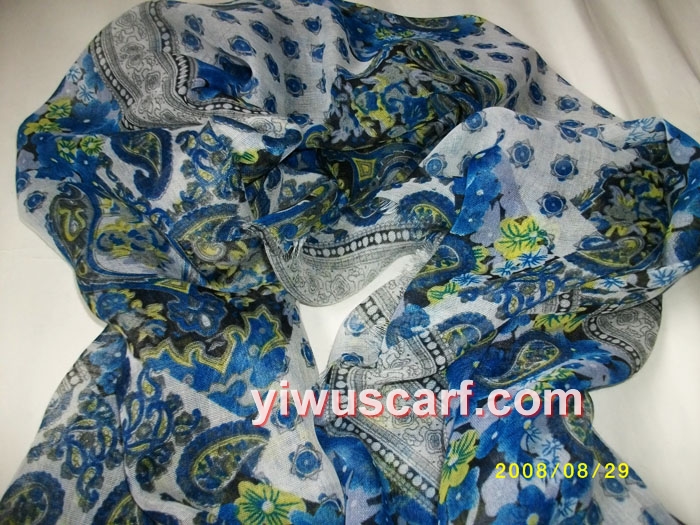 Barry yarn scarves