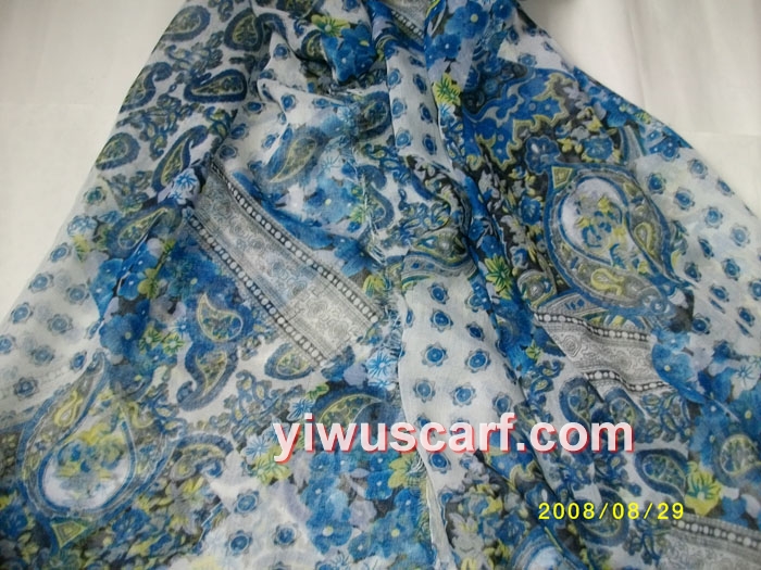 Barry yarn scarves