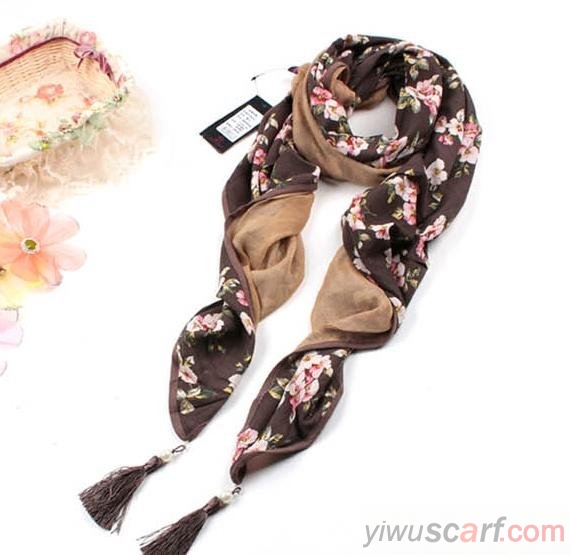 yiwuscarf