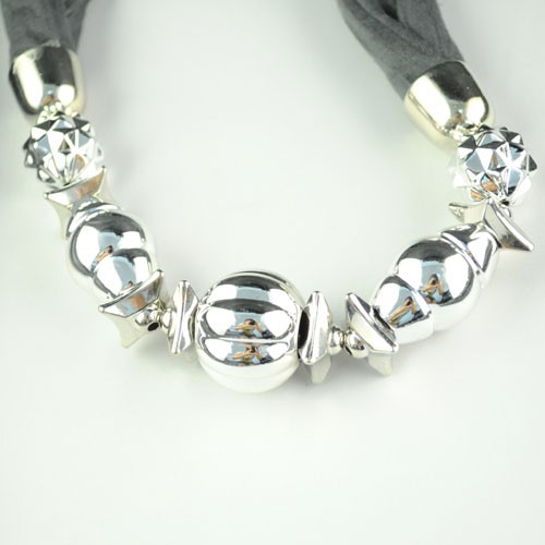 pendant jewelry scarf