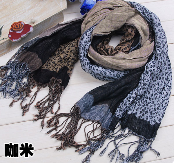 leapord scarf