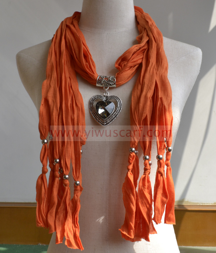 Wholesale pendant scarf with jewellery charm