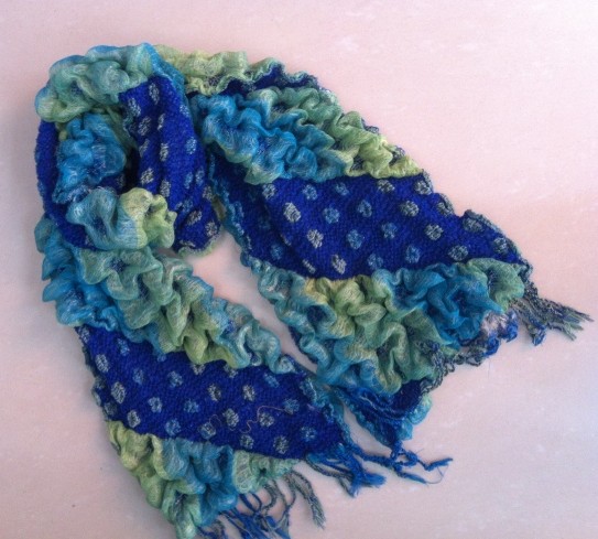 Winter color gas elastic scarf in UK
