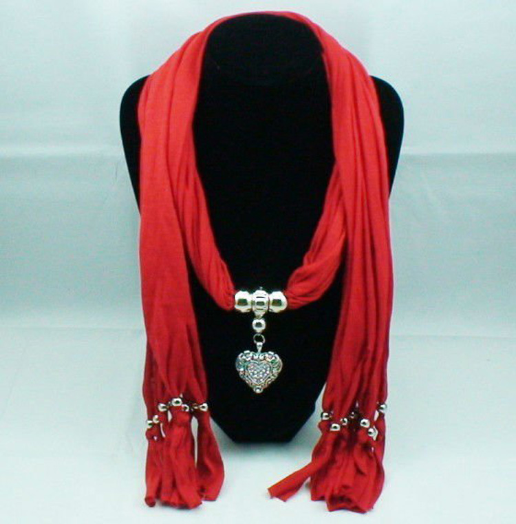 heart pendant scarf