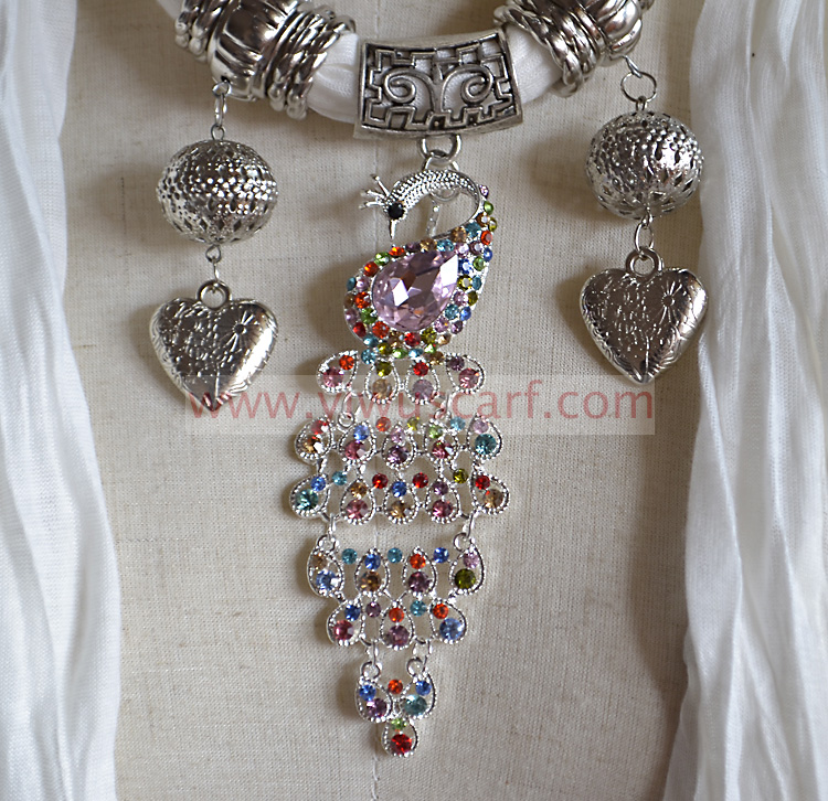 Phoenix alloy pendant scarf