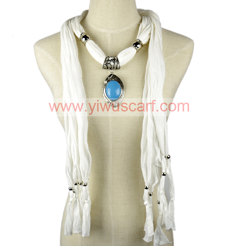 Singapour Scarf Necklace