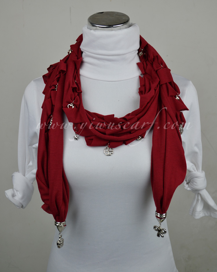 China pendant scarf