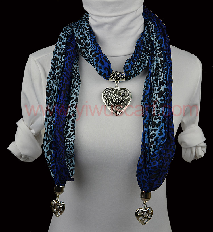 Leopard fashion pendant scarf