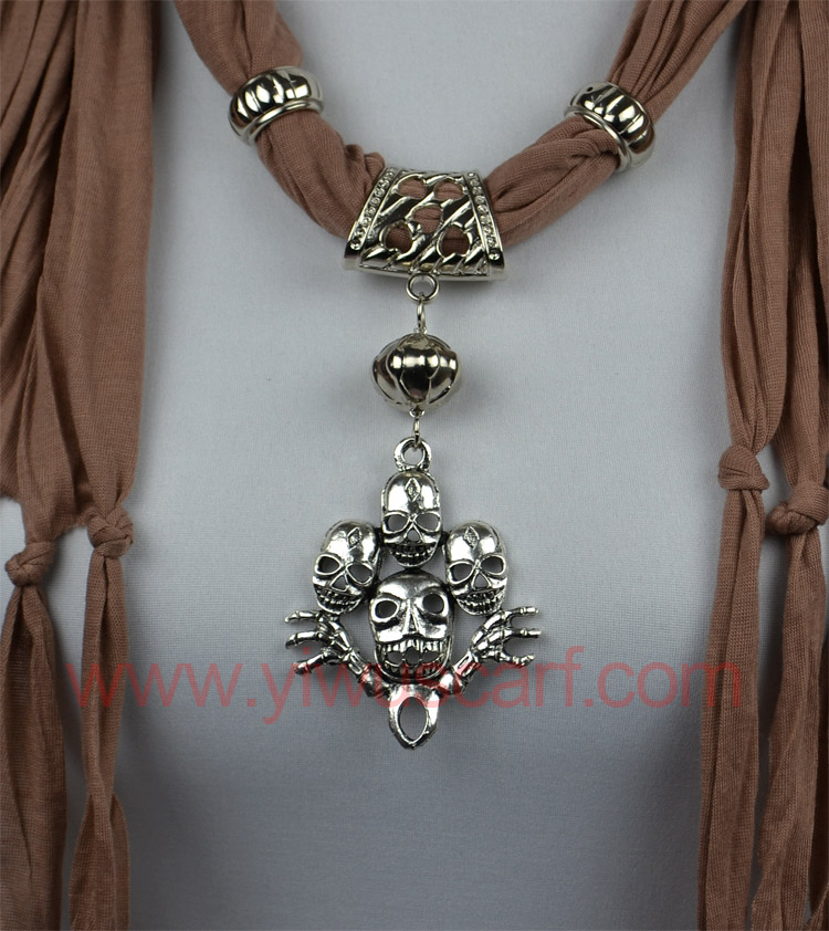UK Skull Pendant Scarf
