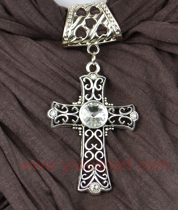 Cross Pendant Scarf alloy