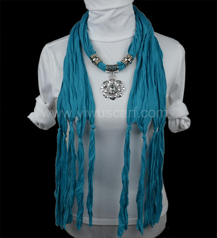 Fashion Flower Pendant Scarf alloy