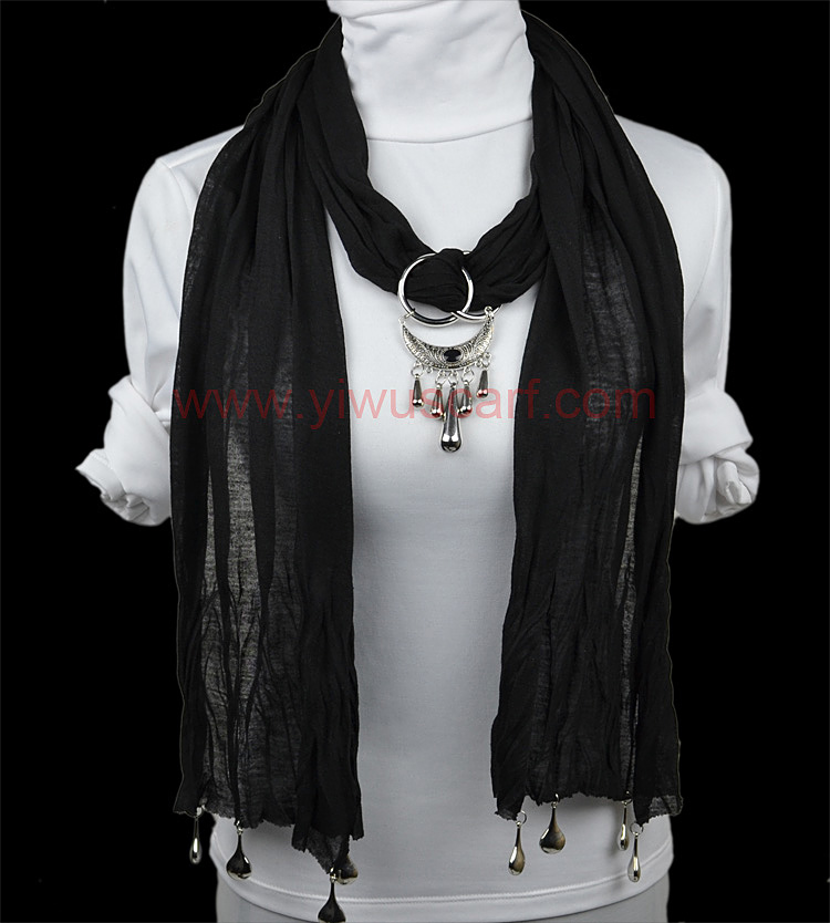Black wild Pendant Scarf alloy
