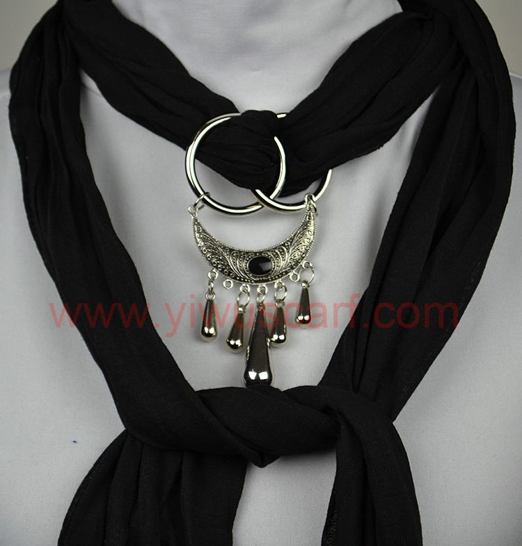 Black wild Pendant Scarf alloy