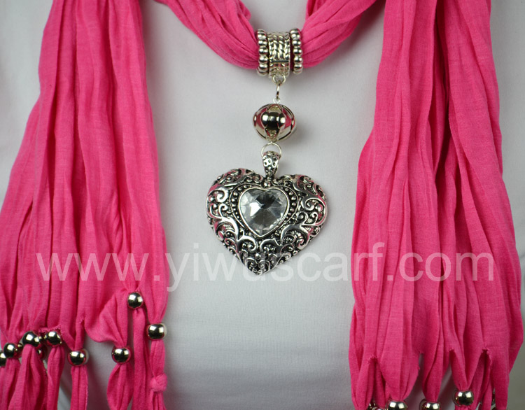 Wholesale New Heart pendant scarf