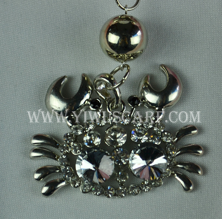 China Supply crabs alloy diamond pendant jewelry scarf