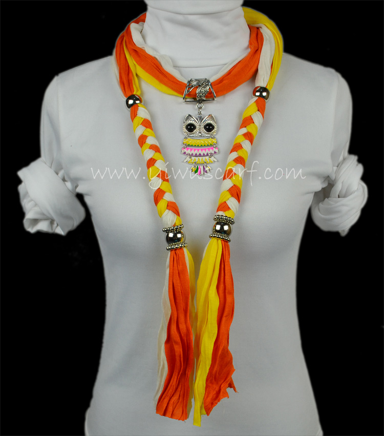 Night owl pendant scarf