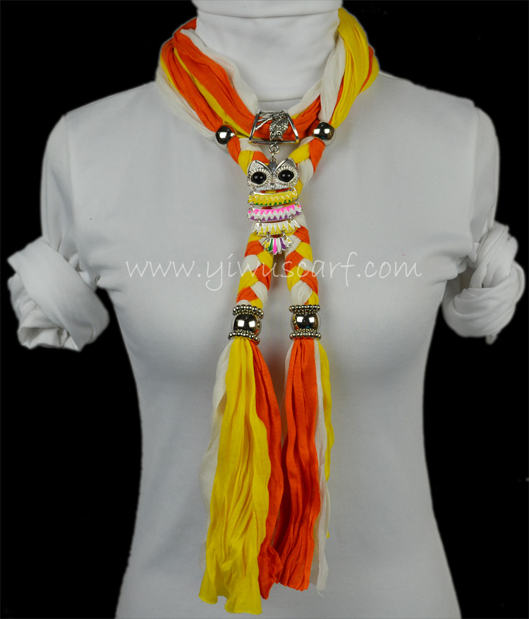 Night owl pendant scarf