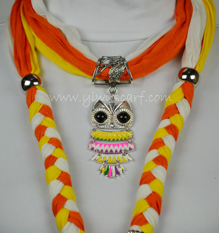 Night owl pendant scarf