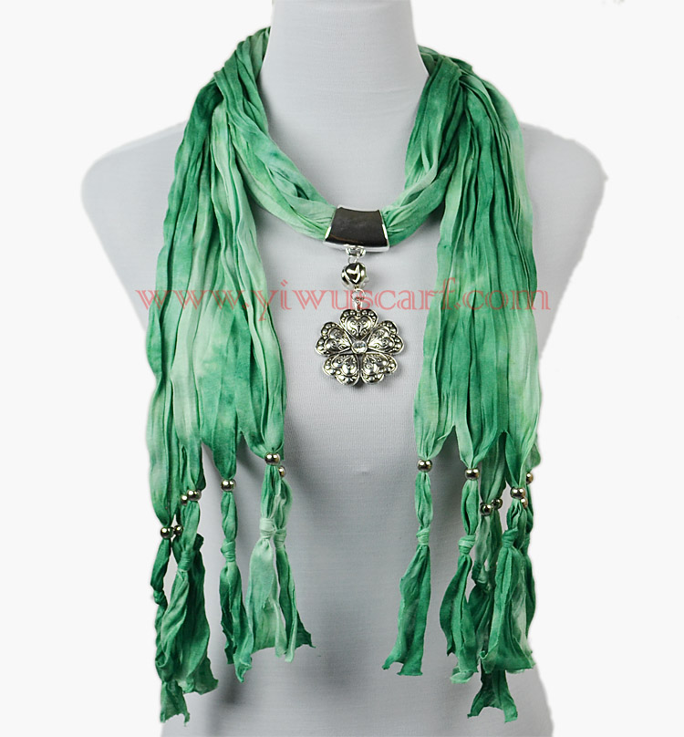 jewelry pendant heart scarf