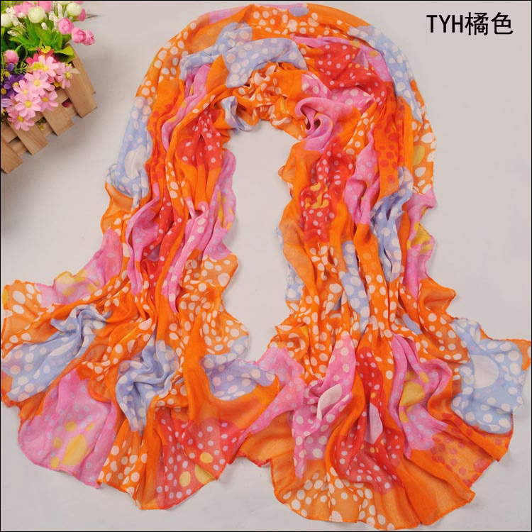 Dot color to fight the block scarf