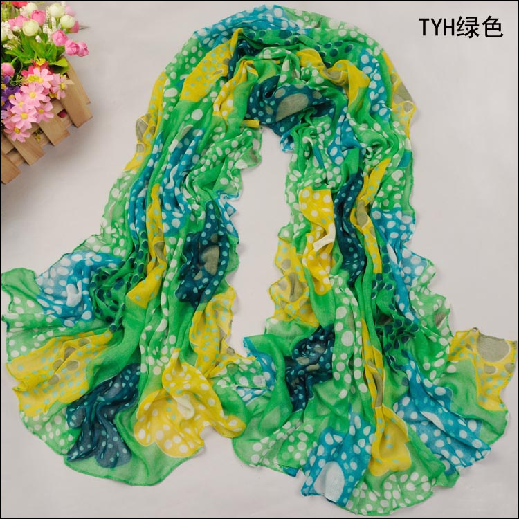 Dot color to fight the block scarf