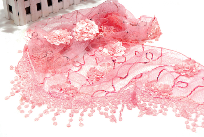 Bud silk scarf triangle