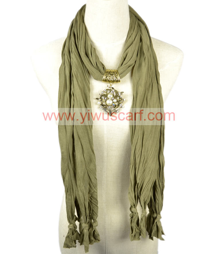 Leaves Pendant Fashion Scarf Army Green Color for Spring