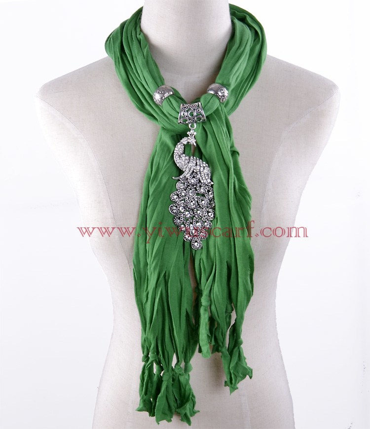 Phoenix rhinestone alloy pendant scarf