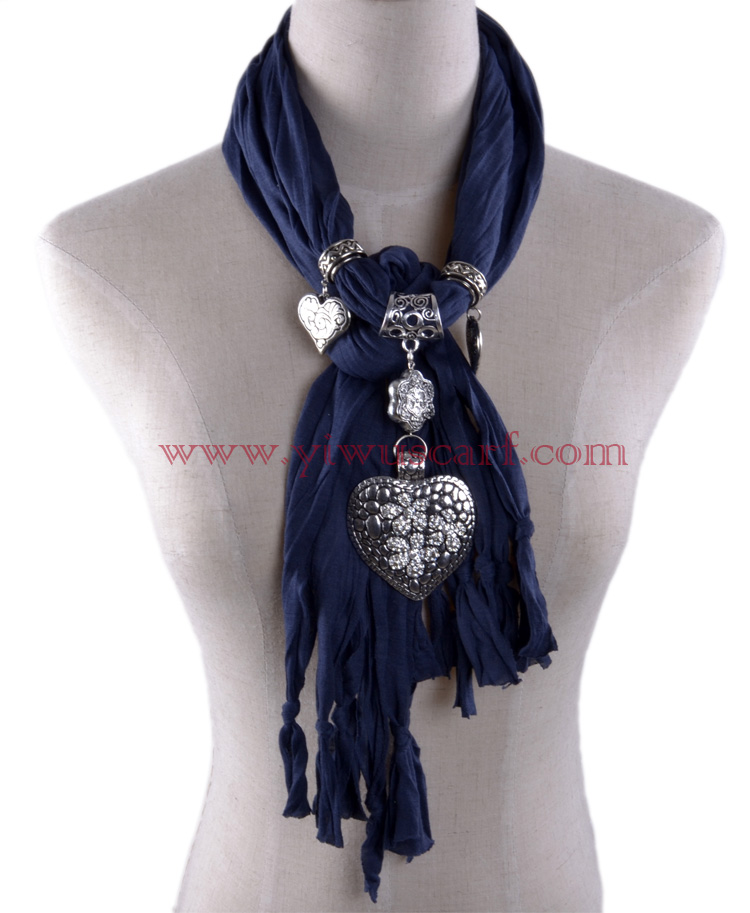 Heart diamond pendant scarf