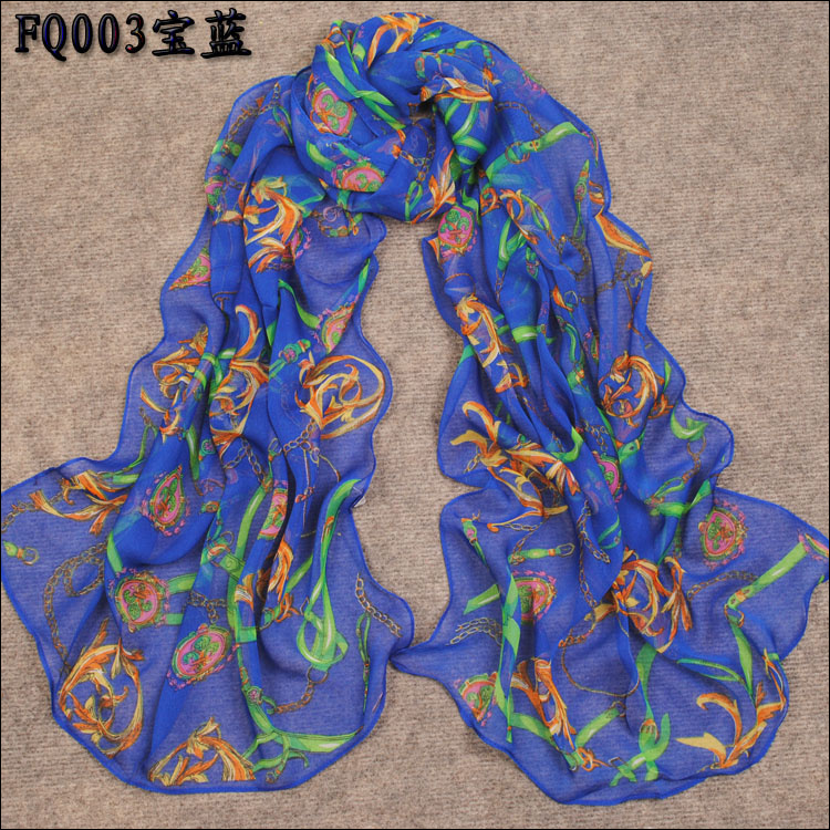 The cheap chain scarf