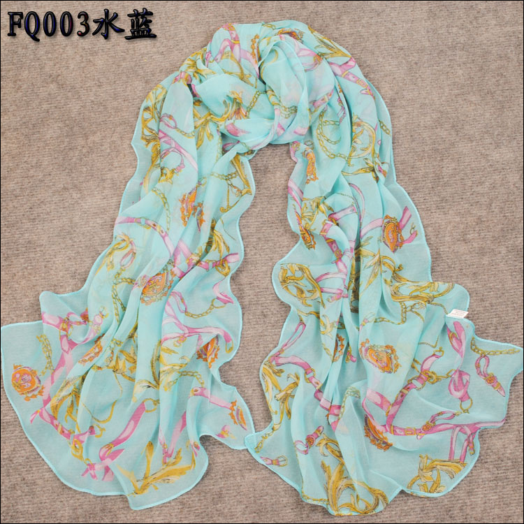 The cheap chain scarf