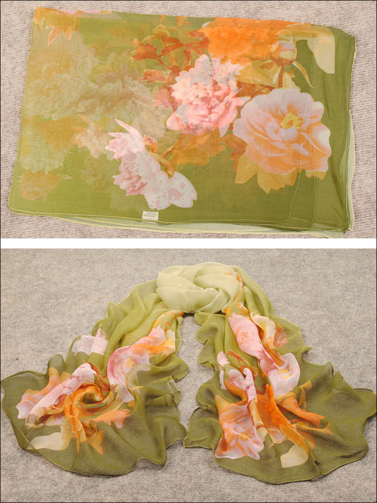Fashion silk scarf
