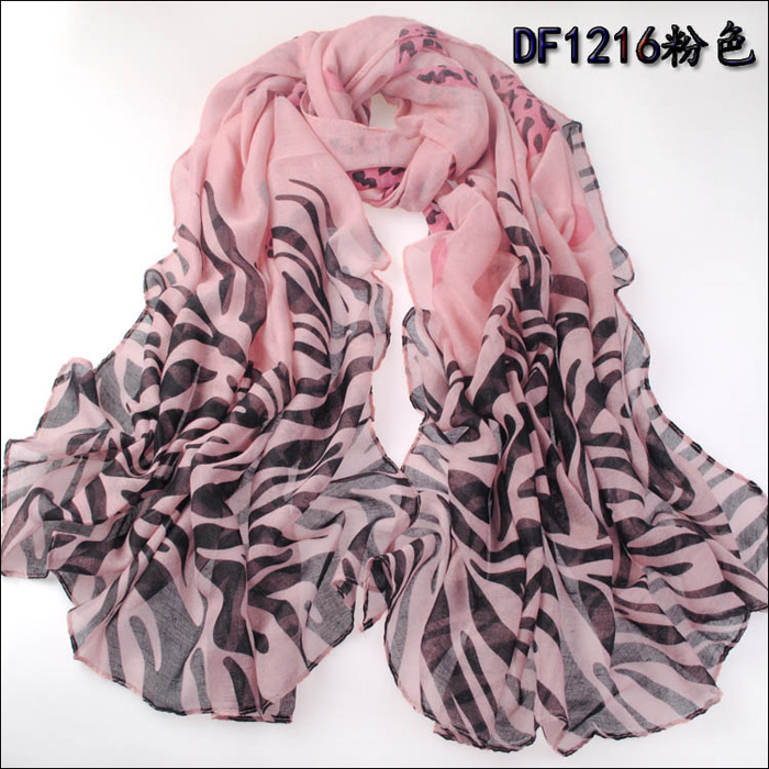 hot selling ladies paris yarn scarf