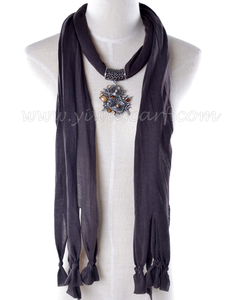 fashion pandant scarf with jewelry
