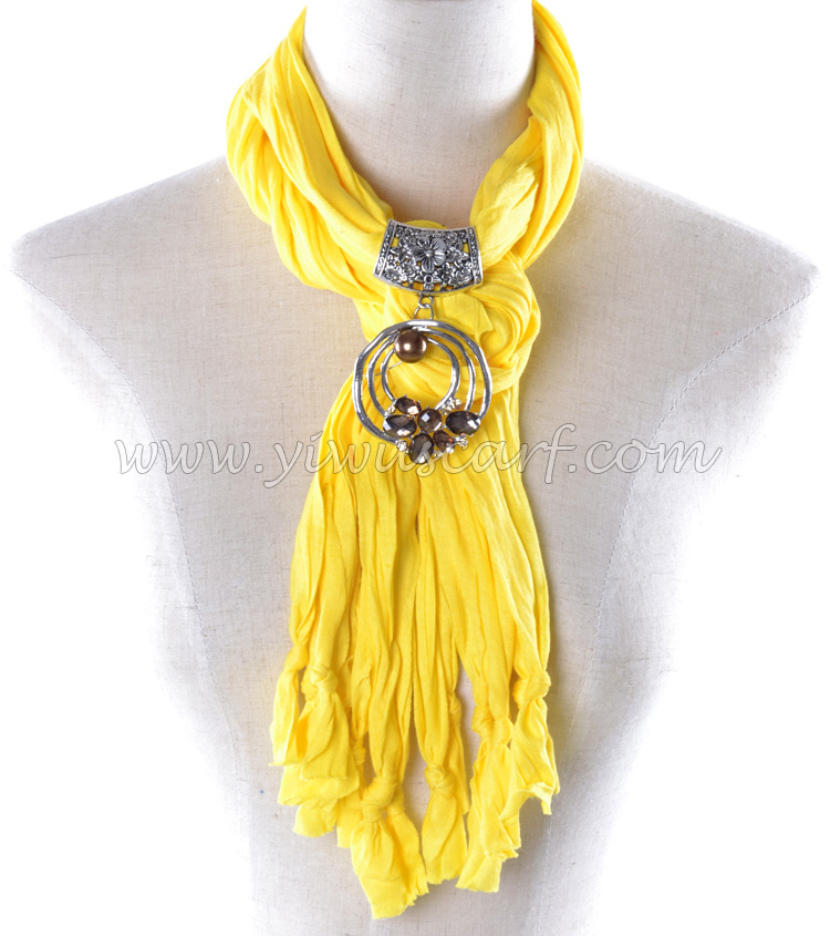 Wholesale Alloy Pendant Scarf