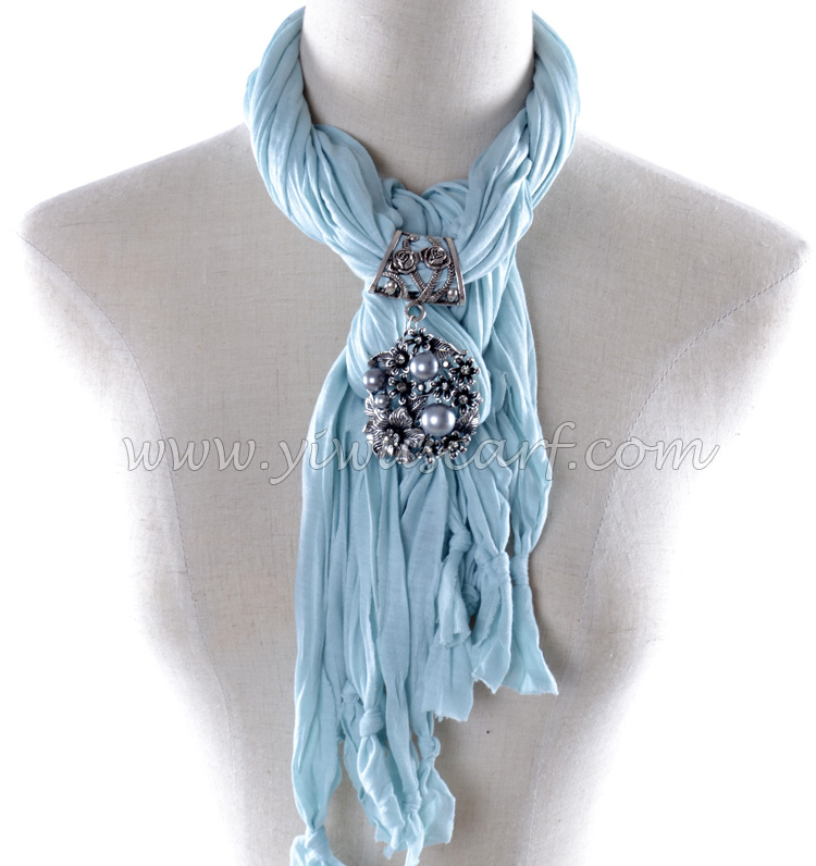 2013 Spring High Quality Pendant Scarf